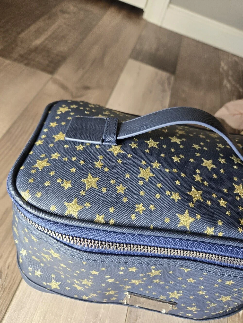 NWT Nicole Miller Navy Star Cosmetic Train Case Toiletry Carrying Bag